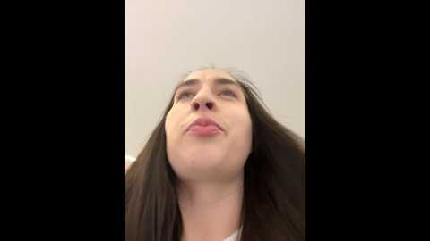 holly_play @ stripchat on 20241120