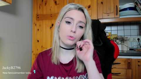 lisaonthemoon @ stripchat on 20241120