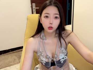 yilin1999 @ stripchat on 20241120