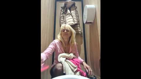 nathotsexy1 @ stripchat on 20241121