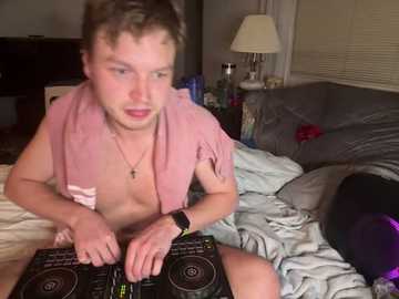 bemoist @ stripchat on 20241122