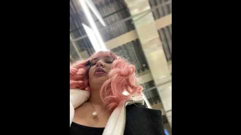 holly_molii @ stripchat on 20241122