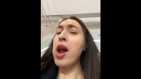 holly_play @ stripchat on 20241122