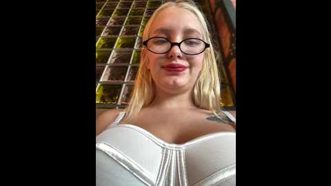 milkyy_wway @ stripchat on 20241122