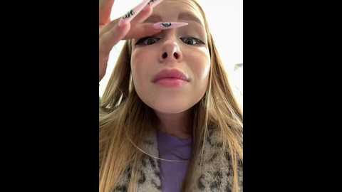 mur_girl @ stripchat on 20241122