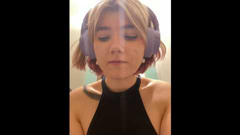 baby__naughty @ stripchat on 20241123