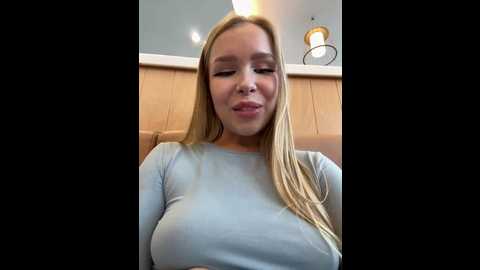 mur_girl @ stripchat on 20241123