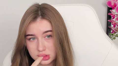 lilly_colins @ stripchat on 20241124