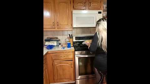 littlemisseeve @ stripchat on 20241124