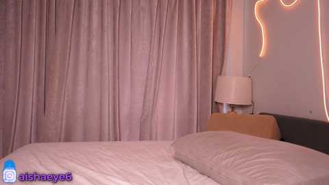sophiapond_ @ stripchat on 20241124