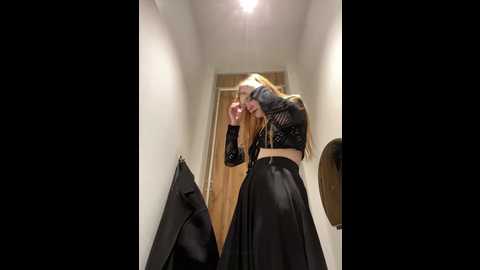 honey___hot @ stripchat on 20241125