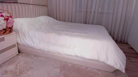 little_lolla18 @ stripchat on 20241125