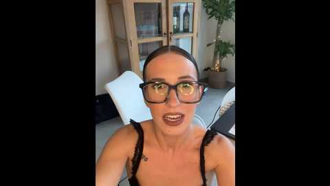 lola_tentatiion @ stripchat on 20241125