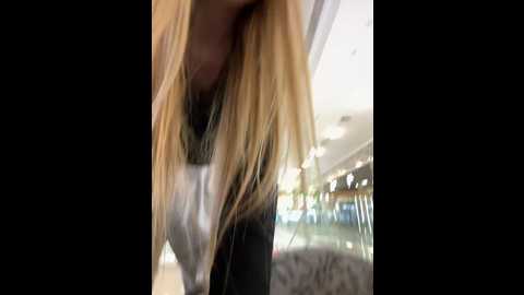 mur_girl @ stripchat on 20241125
