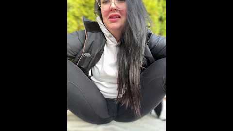 younghotmom_ @ stripchat on 20241125