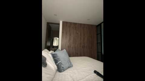 mariecurl @ stripchat on 20241126