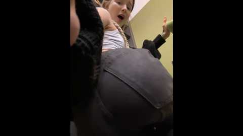 baby_tiny @ stripchat on 20241127