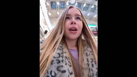 mur_girl @ stripchat on 20241127