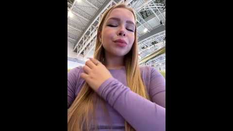 mur_girl @ stripchat on 20241127