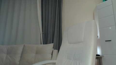 tremendous_blondie @ stripchat on 20241127