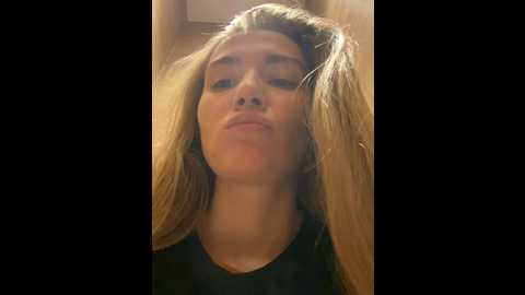 valenciashock @ stripchat on 20241127