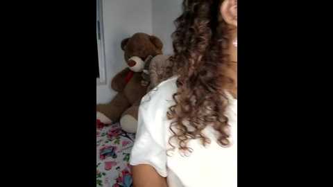 shara_dreams @ stripchat on 20241128