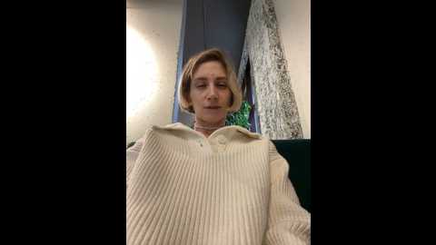 feral_berry_8133 @ stripchat on 20241129