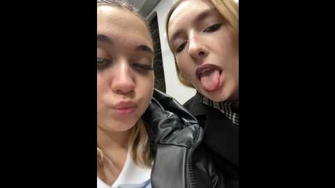 rollinggirls @ stripchat on 20241129