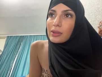 gumusguray @ stripchat on 20241130