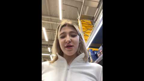 littlebitchess @ stripchat on 20241130