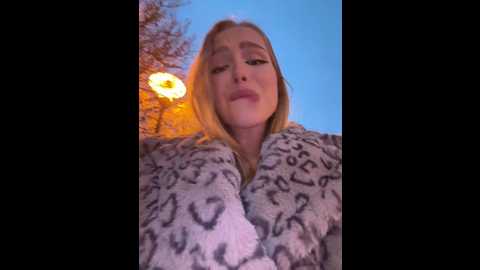 mur_girl @ stripchat on 20241130