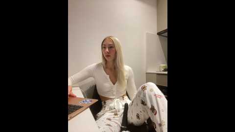 luisabecker @ stripchat on 20241201