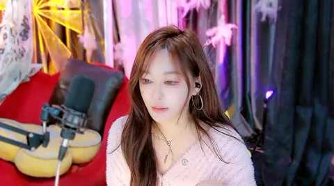 missy_nana21 @ stripchat on 20241201