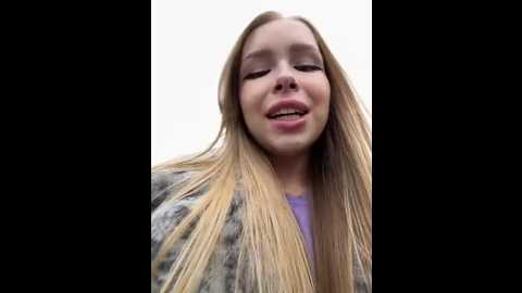mur_girl @ stripchat on 20241201