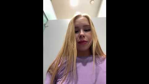mur_girl @ stripchat on 20241201