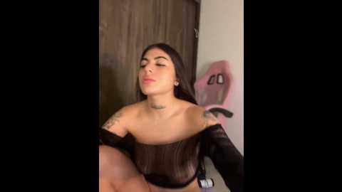 sarasanders_4 @ stripchat on 20241201