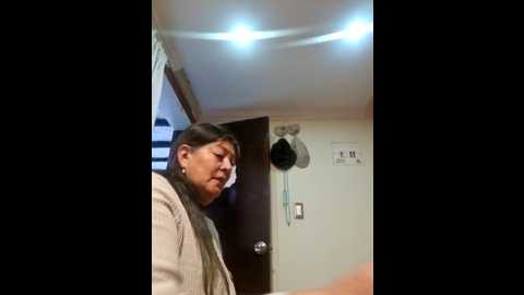 emma_tour @ stripchat on 20241202