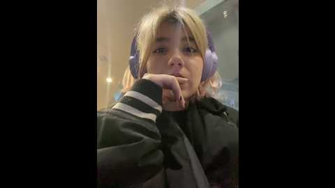 baby__naughty @ stripchat on 20241203
