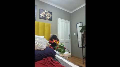 bustygoddess32 @ stripchat on 20241203