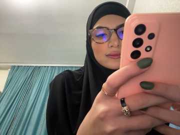 gumusguray @ stripchat on 20241203