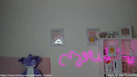 katie_foxie @ stripchat on 20241203