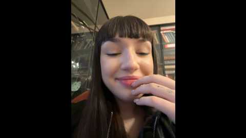 sophie_avory @ stripchat on 20241203