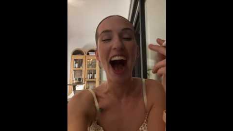 lola_tentatiion @ stripchat on 20241204