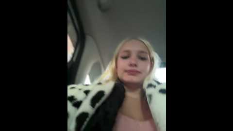 milkyy_wway @ stripchat on 20241204