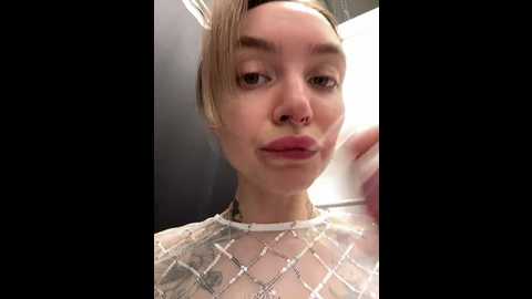 miss_elfie @ stripchat on 20241204