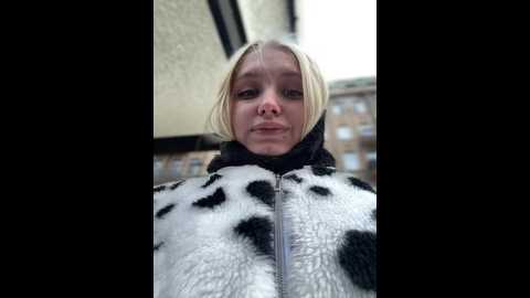 milkyy_wway @ stripchat on 20241205