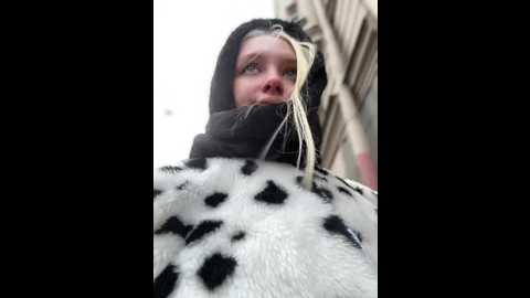 milkyy_wway @ stripchat on 20241205