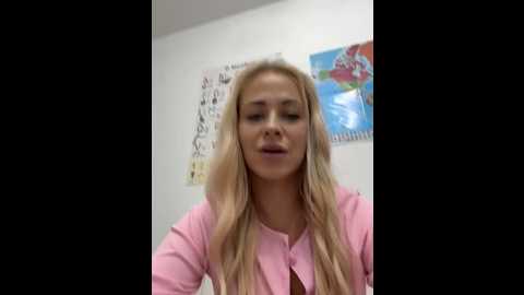 streetdoll @ stripchat on 20241205