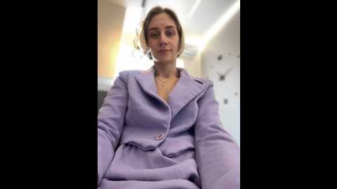 feral_berry_8133 @ stripchat on 20241206