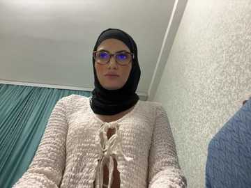 gumusguray @ stripchat on 20241206